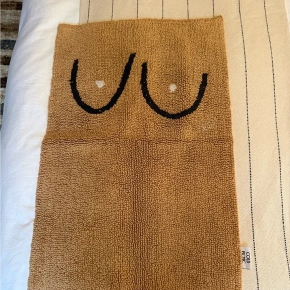 Cold Picnic Boob Bathmat